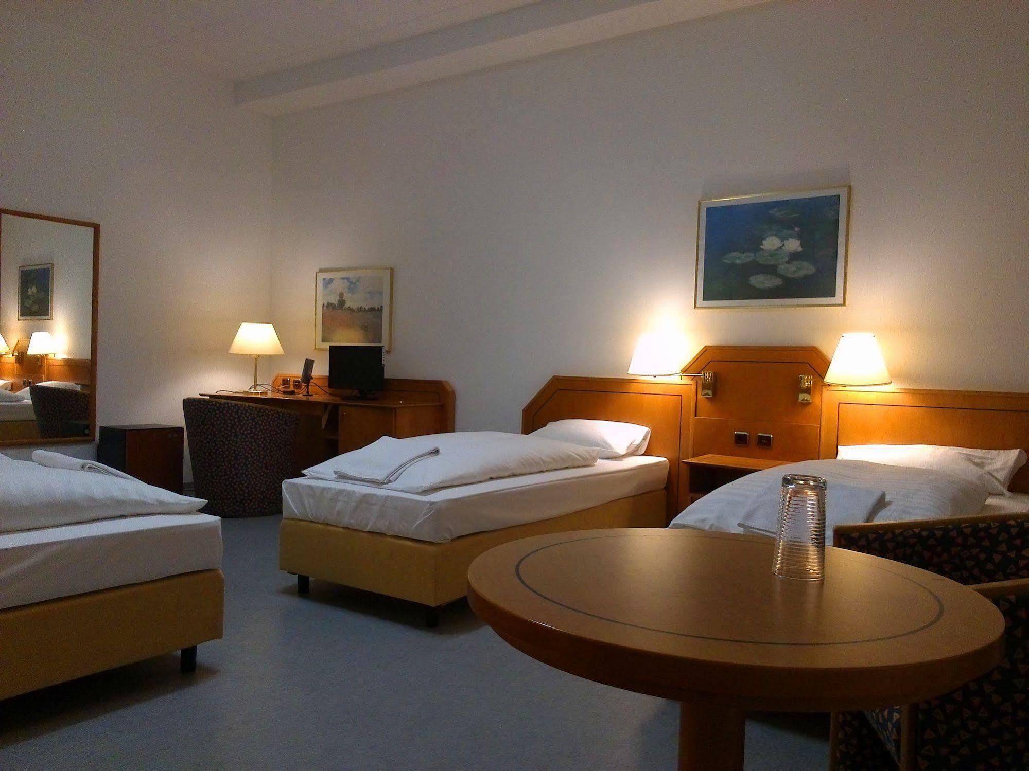 Willy Frankfurt 3*