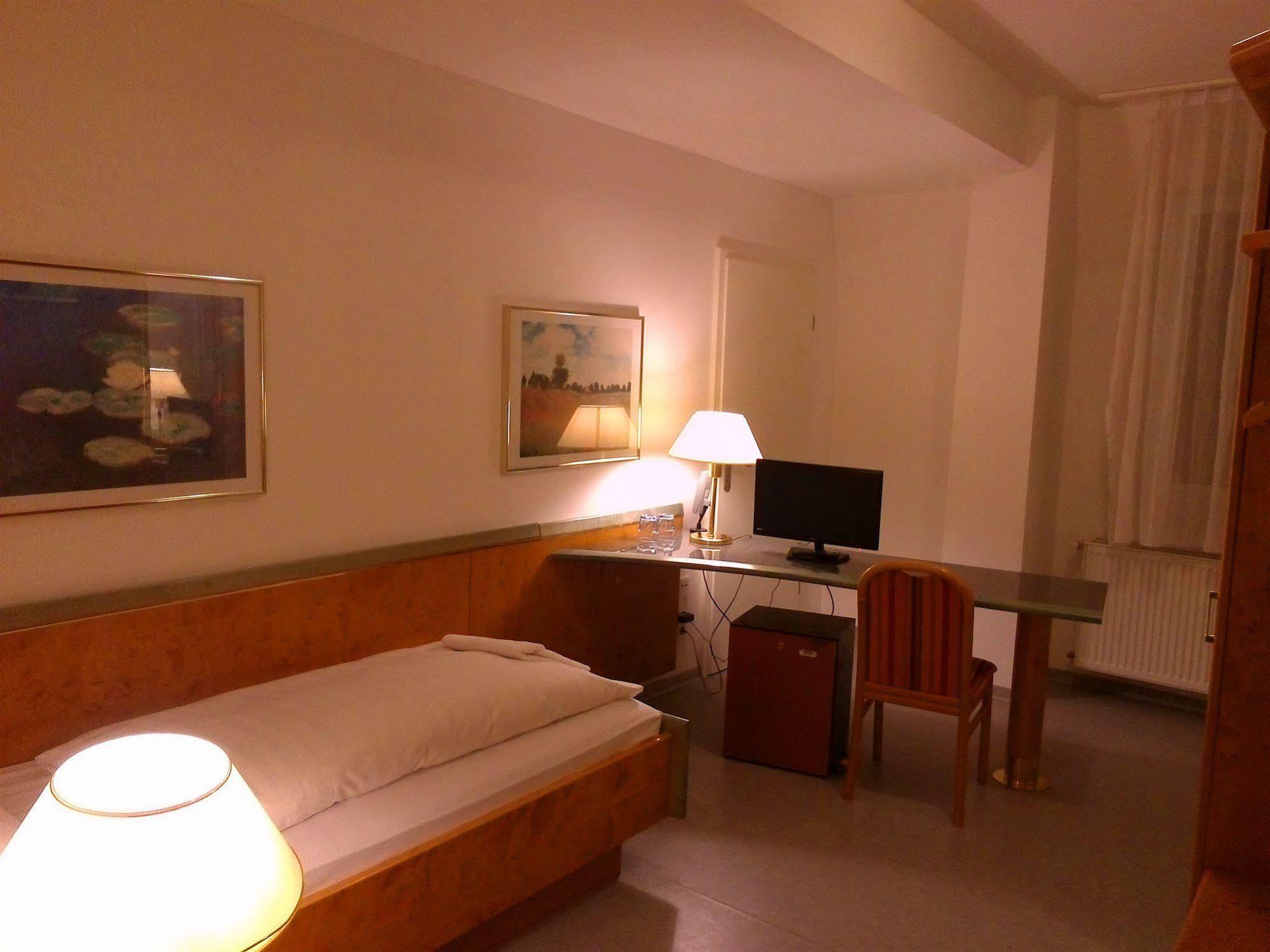 Hotel Willy Frankfurt